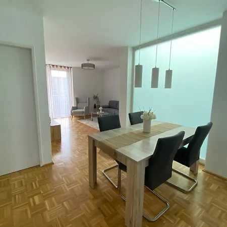 Family Of Alena&werner Apartment Linz